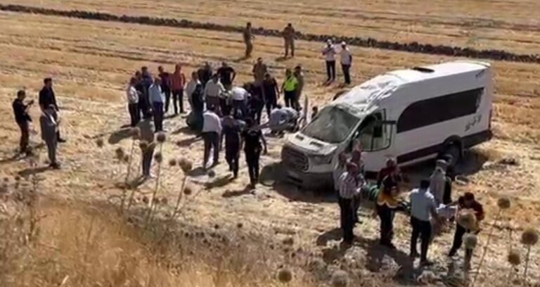 malazgirt kutlamalarina giderken olumden donduler zxuPybHW