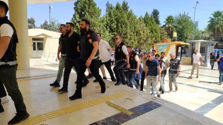 sanliurfada silahli saldiri 8 supheli adliyeye sevk edildi SnJbJrWY