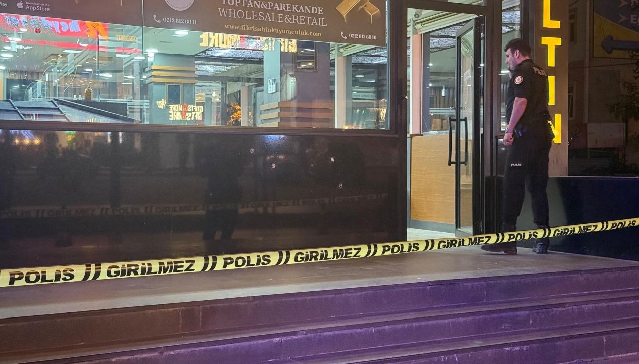 beylikduzunde kuyumcuya silahli saldiri JVvQ3F3V
