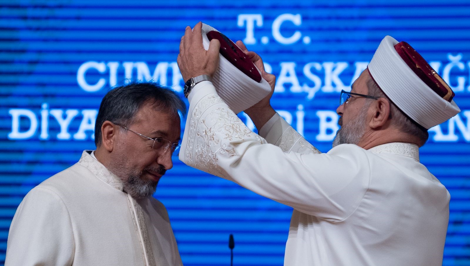 diyanet isleri baskanliginda devir teslim toreni H7r2fIhd