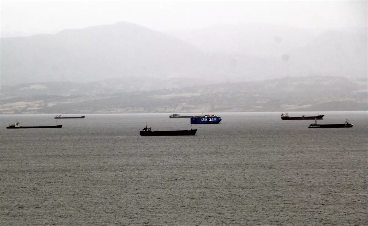 karadenizde firtina uyarisi Vlq9OnmW