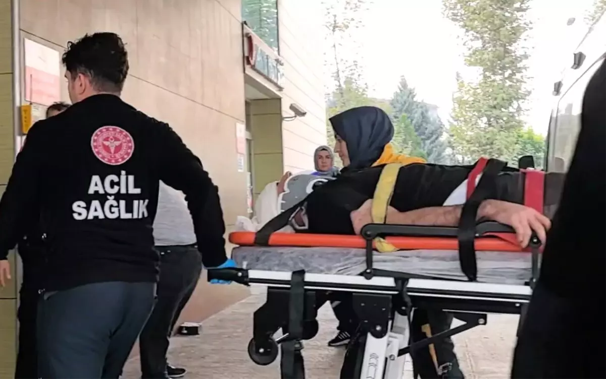 mobilya fabrikasinda is kazasi bir isci yaralandi uhAvxy4v.jpg