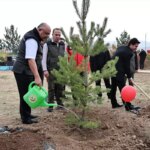 agaclandirma-gununde-fidanlar-toprakla-bulusturuldu-b66DU45S.jpg