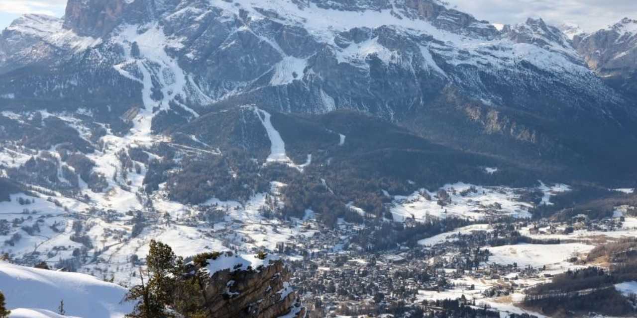 alp daglarinda cig felaketi 5 kayakci can verdi Y9kIbeas.jpg