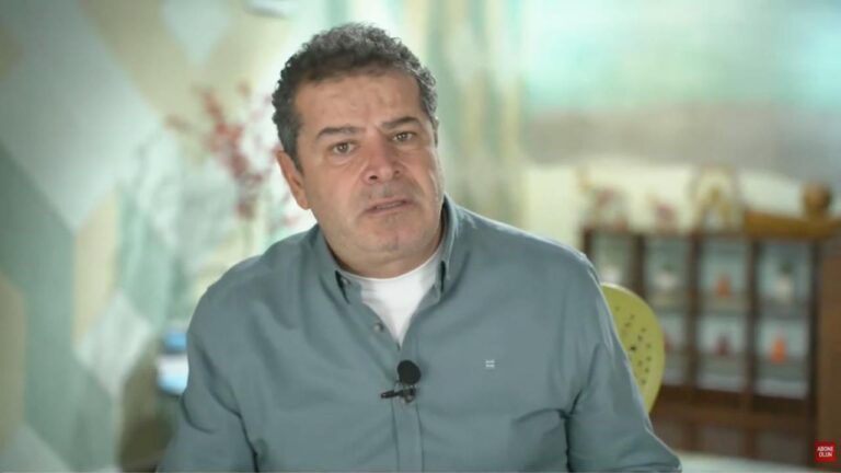 beni en cok elestirenler ak partiye neden ana avrat sovmuyorsun diyen muhalifler 7aRr4evR.jpg