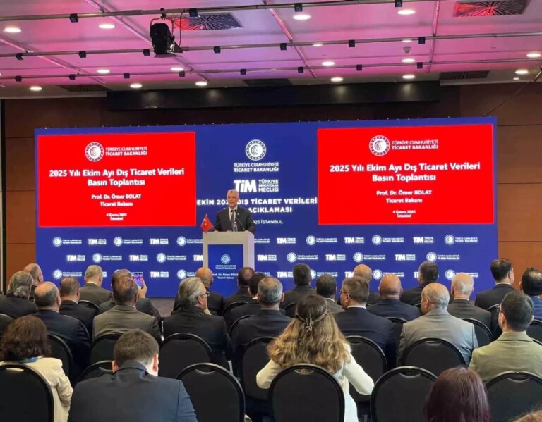 ticaret bakani bolat ekim ayinda ihracatta rekor kirildigini acikladi lqHjZtNr.jpg