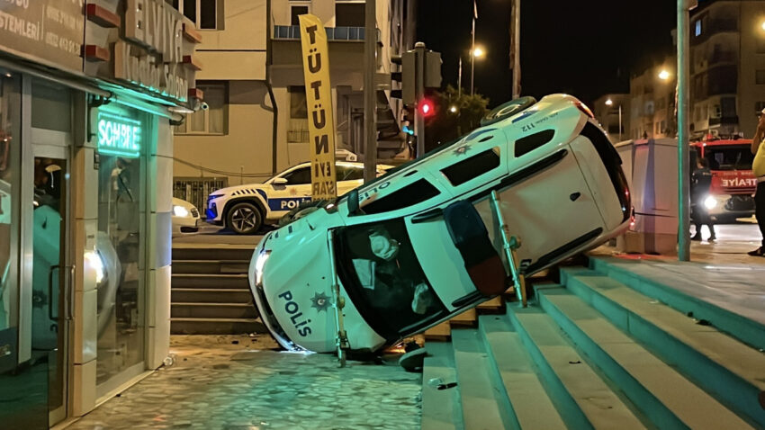 Kayseride polis araci kaza yapti 2si bekci 3 yarali Y1NQ9DF4